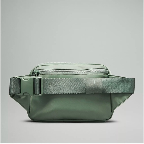 Everywhere Belt Bag - Picture 2 of 5